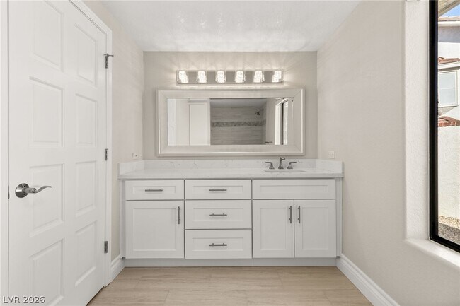 Building Photo - 13 Dovetail Cir