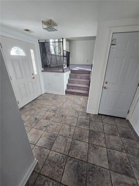 Building Photo - 104 Briar Crest Dr