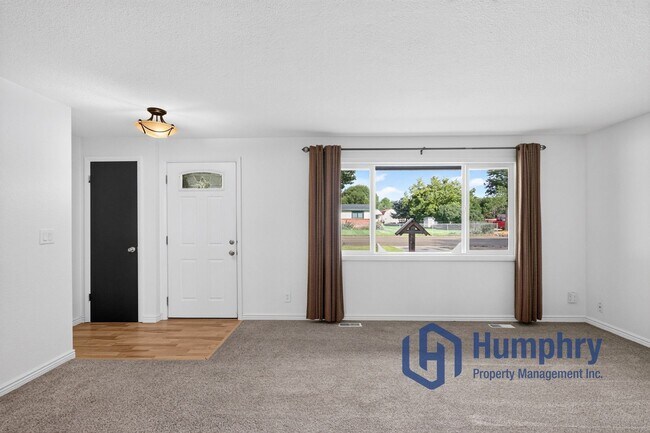 Building Photo - 13159 Ocotillo Dr
