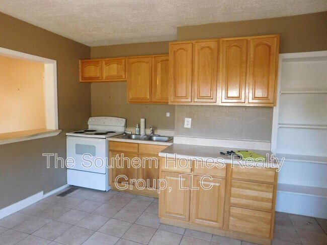 Building Photo - 706 Burn Rd