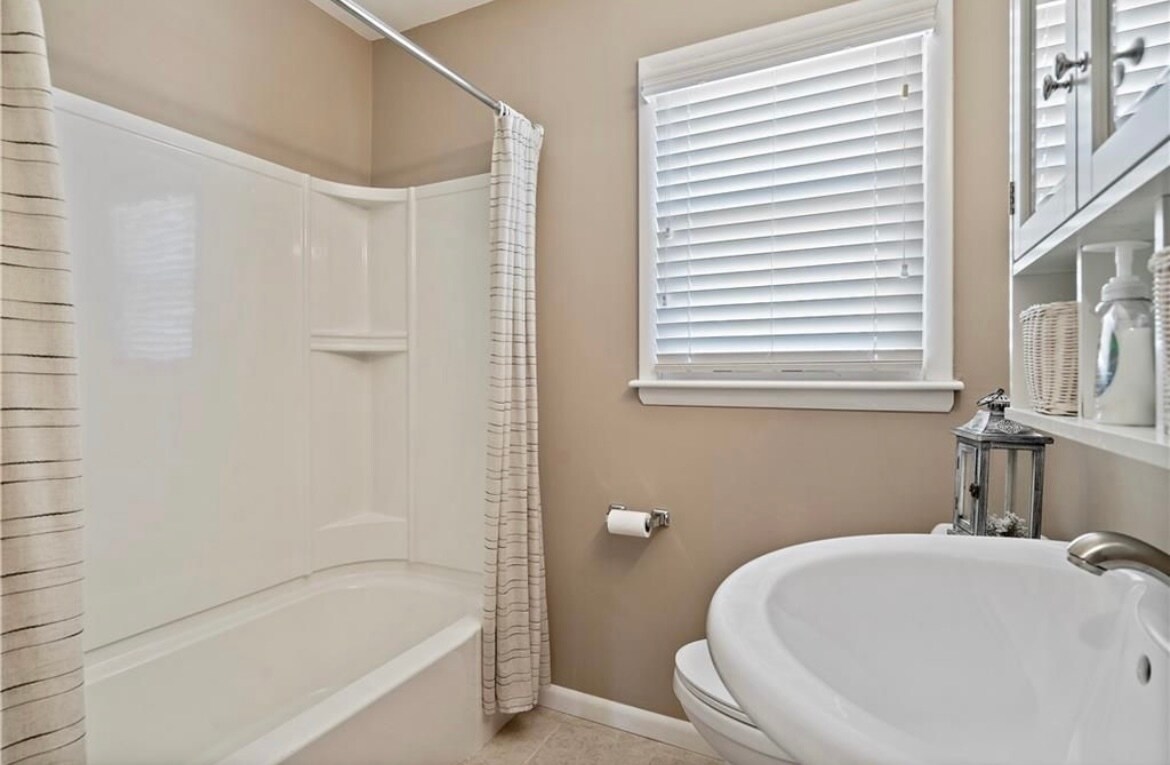 Building Photo - 8541 Riggs St