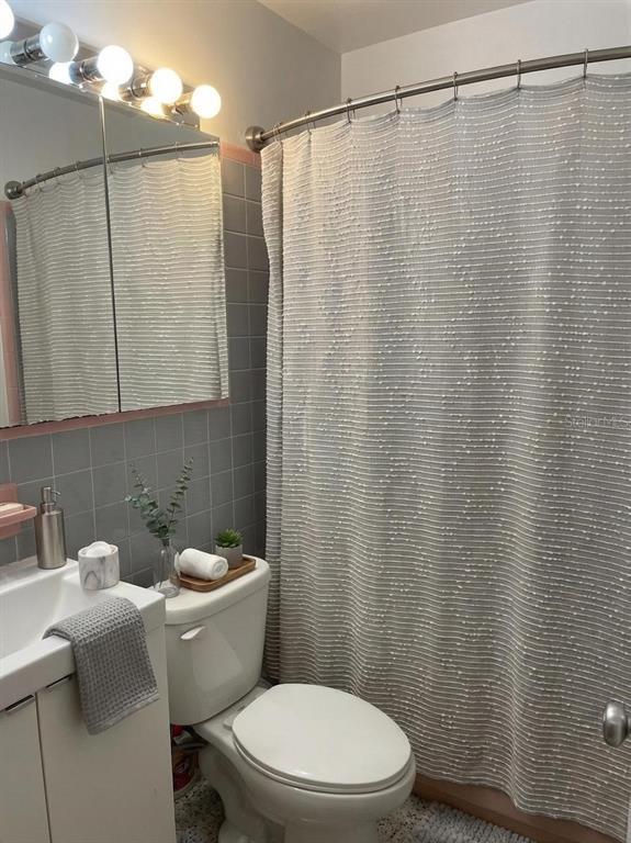 Building Photo - 807 26th Ave N