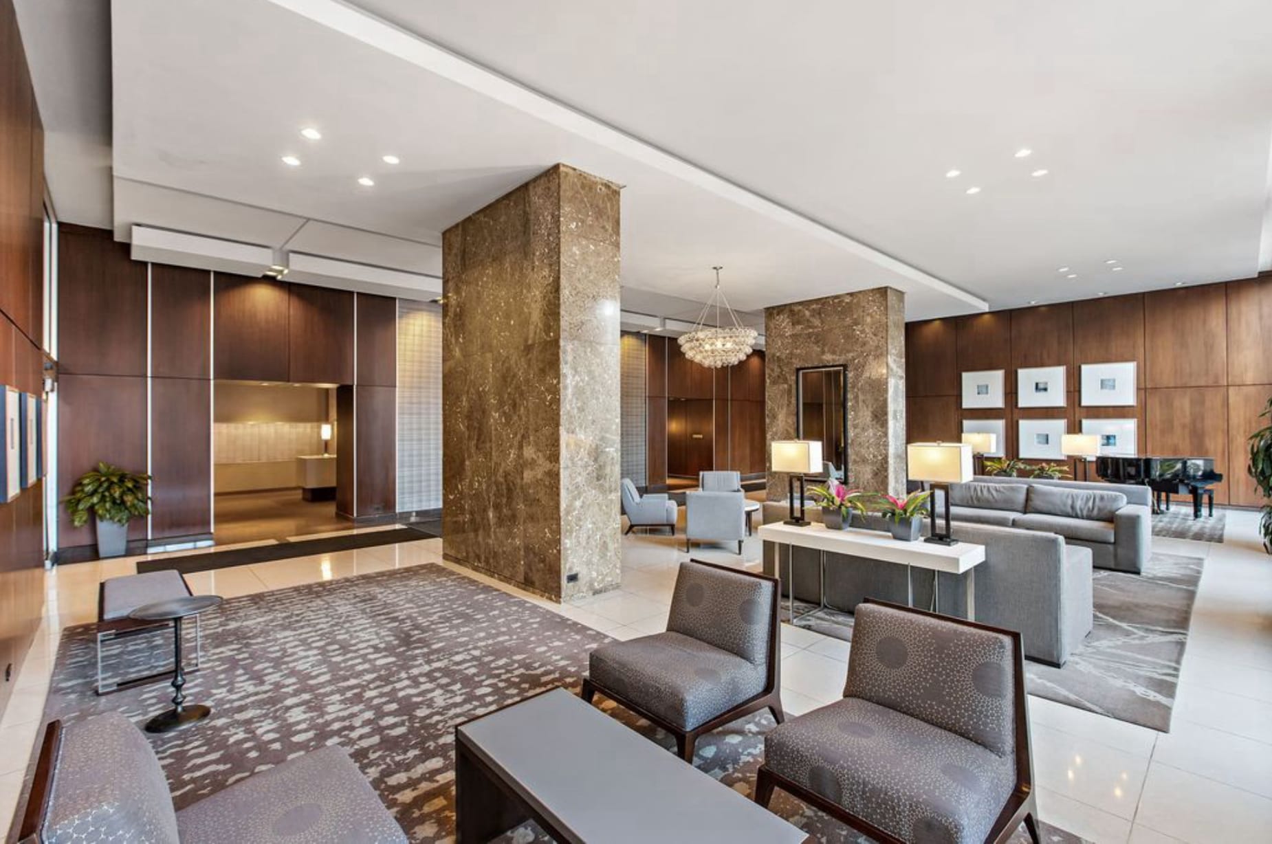Sitting area in lobby - 655 W Irving Park Rd