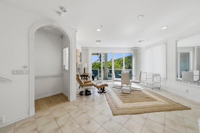 Building Photo - 4535 Coquina Rd