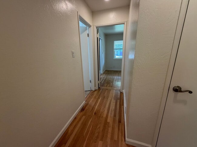 Building Photo - Gorgeous Rancho Cordova Home on Large Corner Lot!
