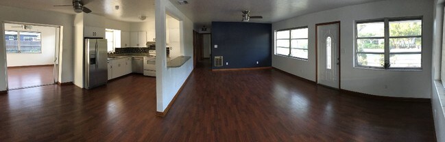 Building Photo - 1184 Milano Dr
