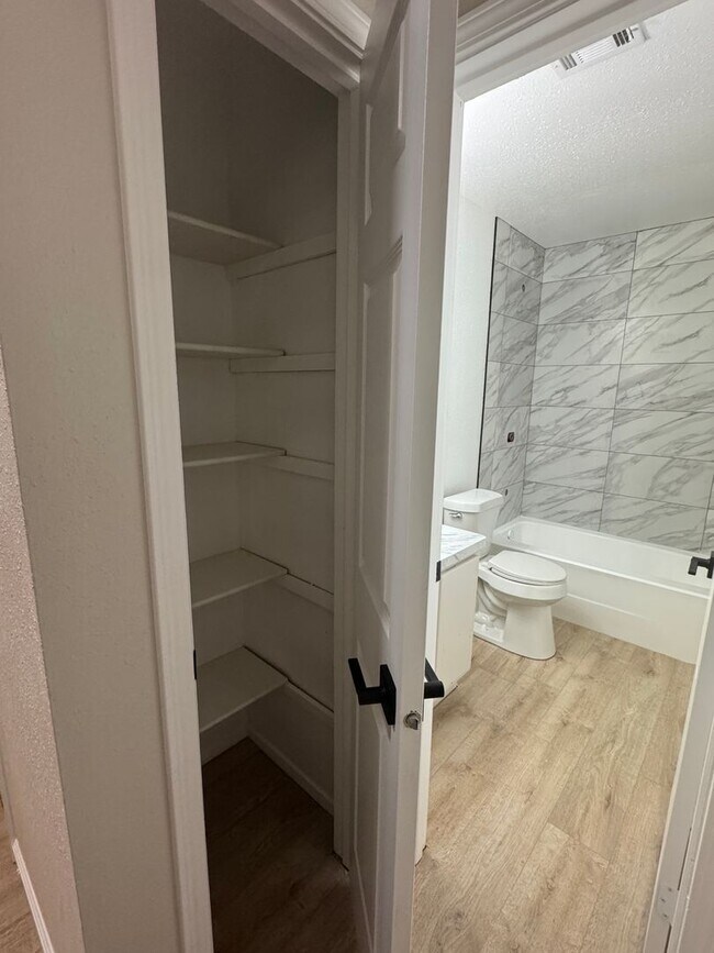 Building Photo - 1809 Prairie Knoll Ct