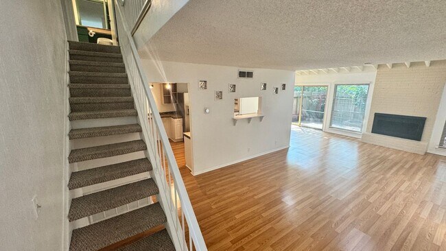 Building Photo - 8903 Trone Cir