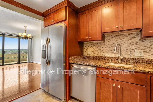 Building Photo - 6301 Stevenson Ave