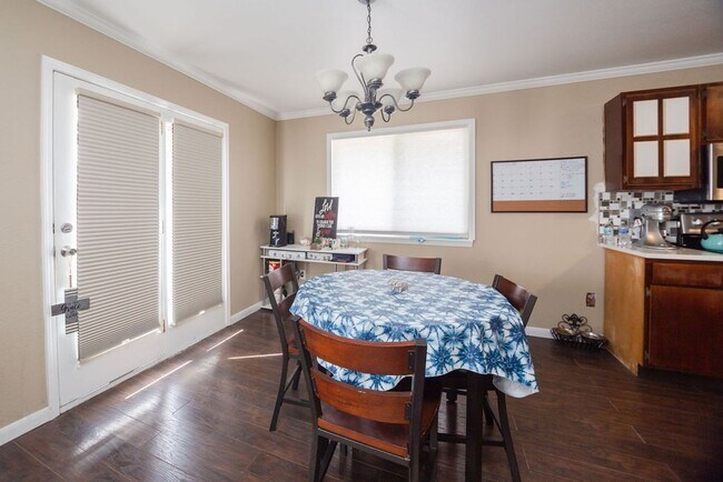 Building Photo - 117 43rd Ave Ct