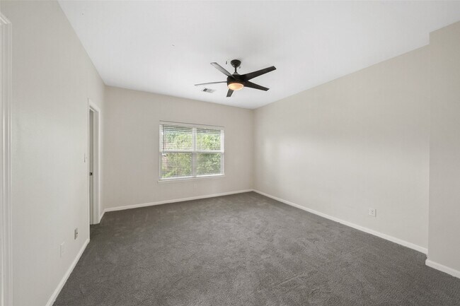 Building Photo - 16918 Glenheath St