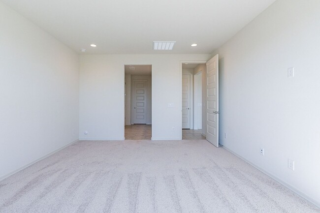 Building Photo - Luxury Living in McClellan Ranch: 4-Bedroo...