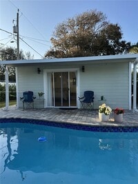 Building Photo - 914 N Ocean Breeze