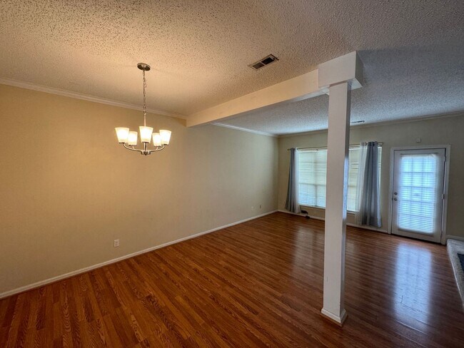 Building Photo - Introducing a beautiful townhouse-style Condo