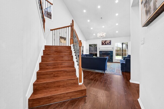 Building Photo - 8307 Summer Reef Dr
