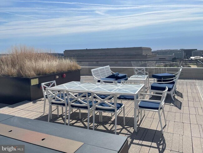 Building Photo - 801 Pennsylvania Ave NW