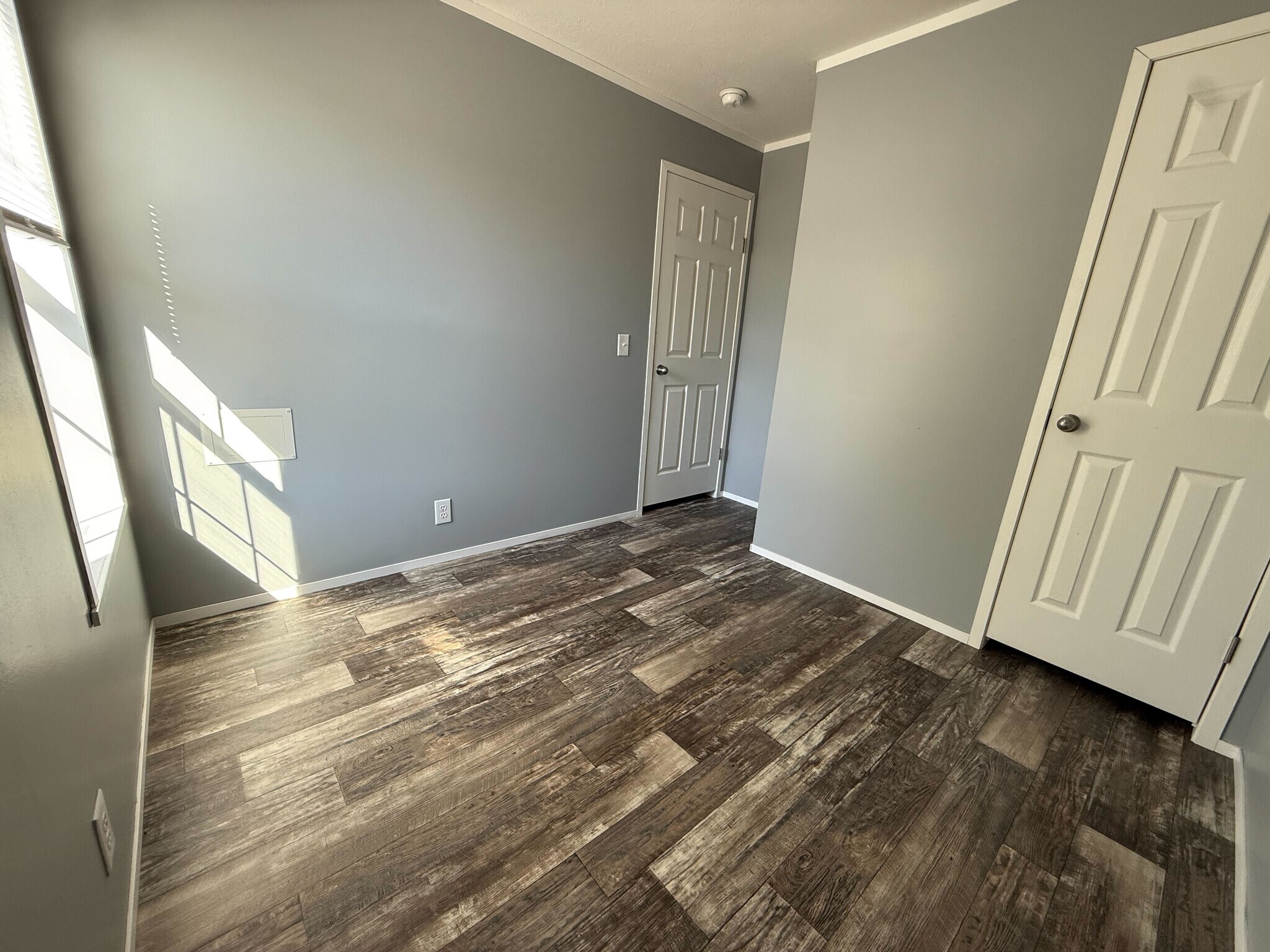 Building Photo - 11853 Cascade Cir