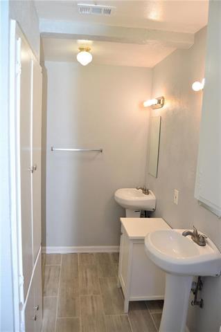 Building Photo - 316 Elm St