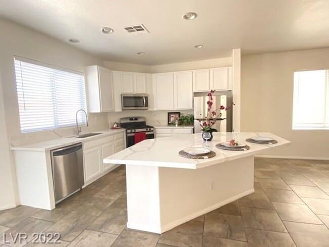 Building Photo - Available NOW. Gorgeous SW Las Vegas 4 bed...