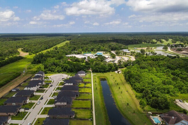 Building Photo - 12114 Champion's Frst Dr