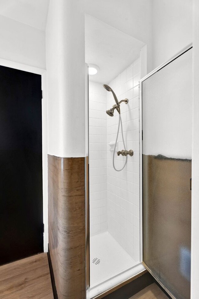 Building Photo - 3BD | 2BTH - NEWLY RENOVATED - WEST BLOOMFIELD, MI (3 MONTH SPECIAL)