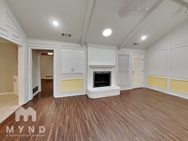 Building Photo - 1118 Tahlequah Trail