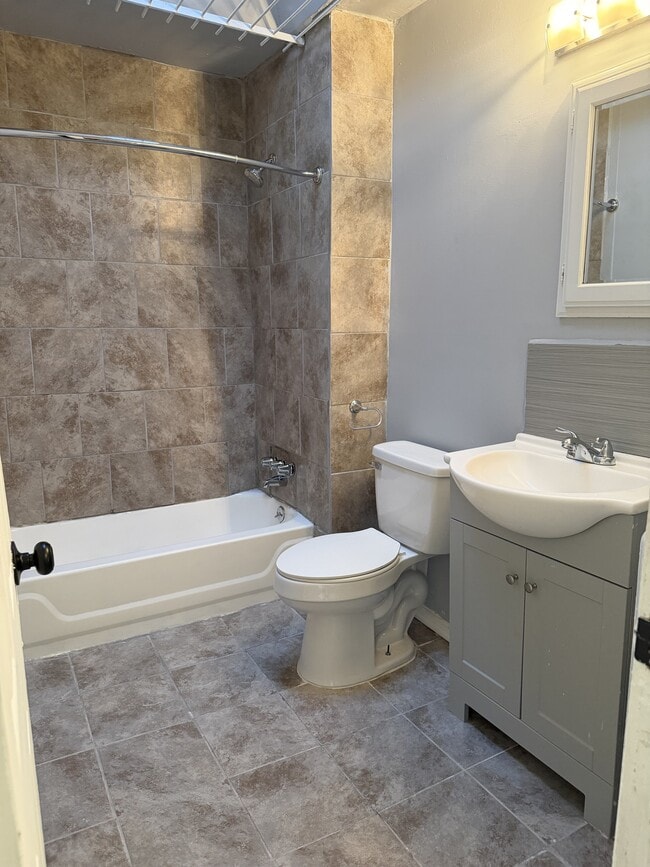 Building Photo - 2019 S Redfield St