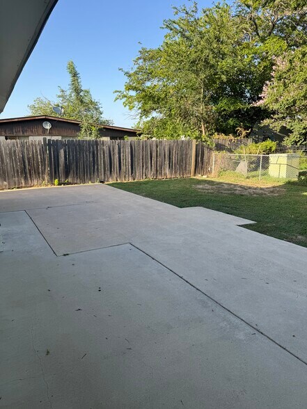 Backyard - 1202 Wales Dr