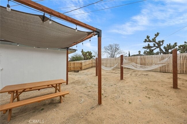 Building Photo - 55585 Onaga Trail