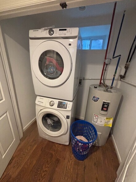 Building Photo - 23 Finney Ln