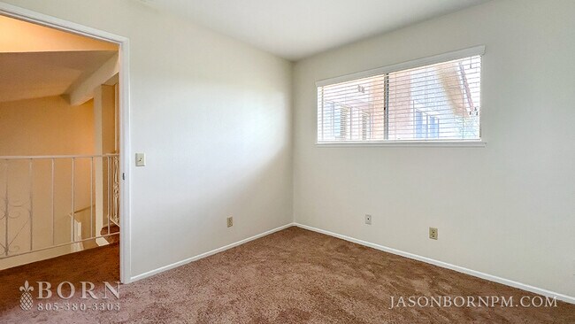 Building Photo - 1815 Tipperary Ln