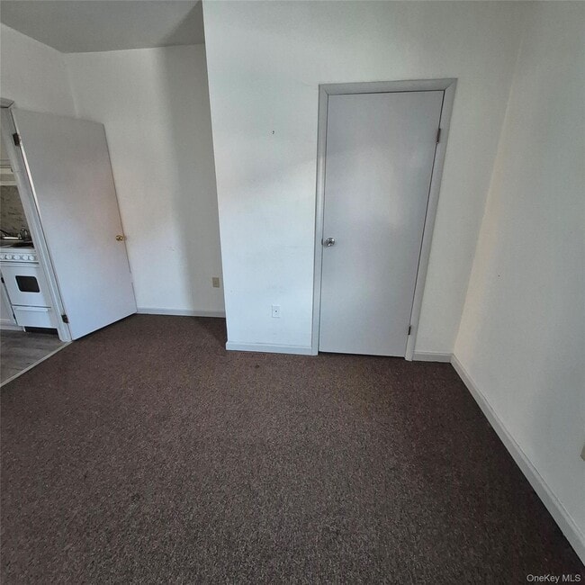 Building Photo - 83 Franklin St