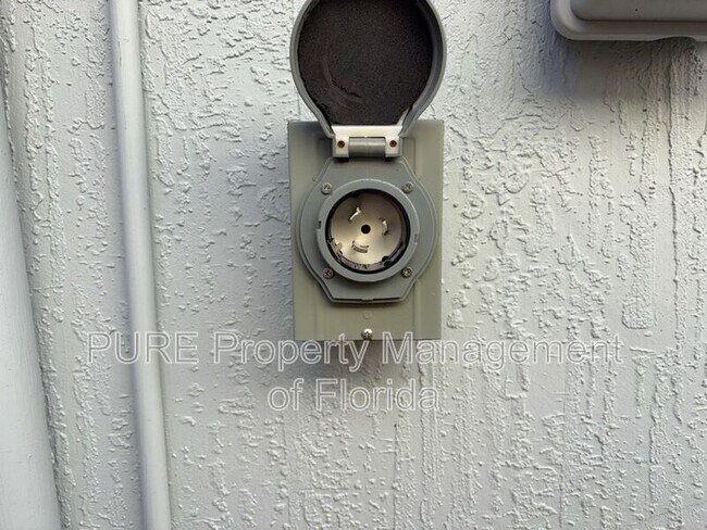 Building Photo - 20024 Beach Blvd