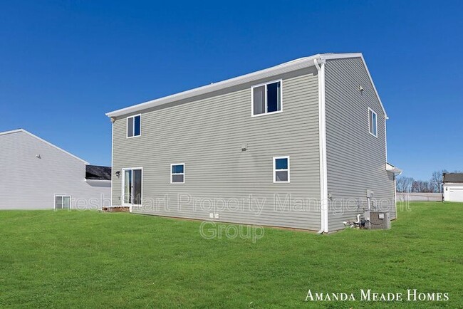 Building Photo - 6840 Sydney St