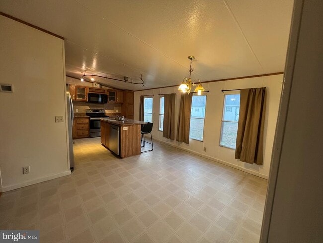 Building Photo - 5738 Big Stone Beach Rd