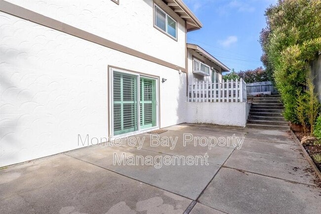 Building Photo - 1137 Mescal St