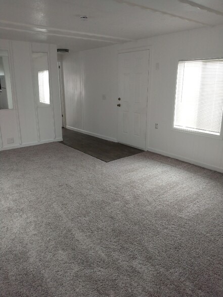Building Photo - 15770 E Colfax Ave