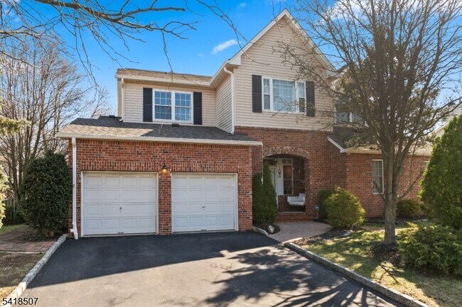 Building Photo - 29 Newell St