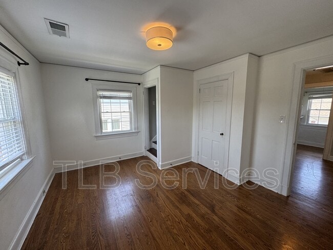 Building Photo - 310 Yeardley Ave