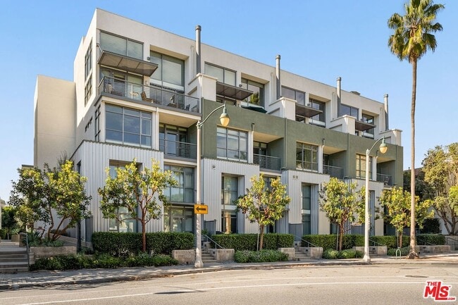 Primary Photo - 13045 Pacific Promenade