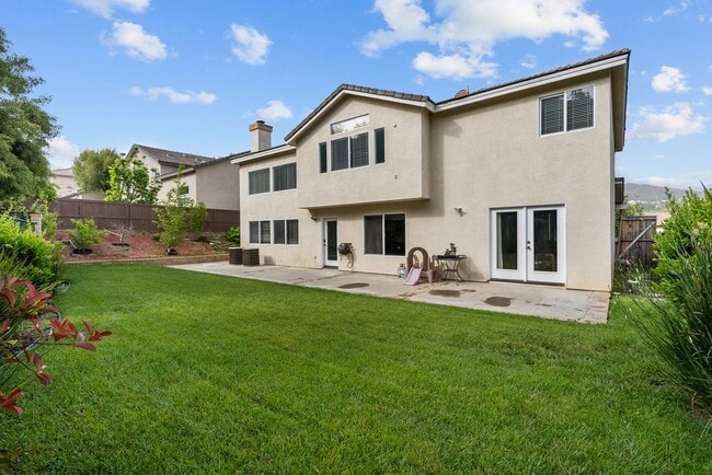 Building Photo - 26426 Cardinal Dr