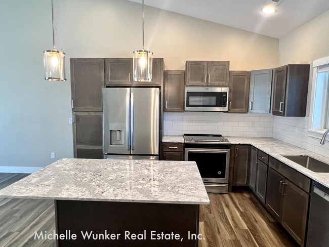 Building Photo - 6330 Beckville ln