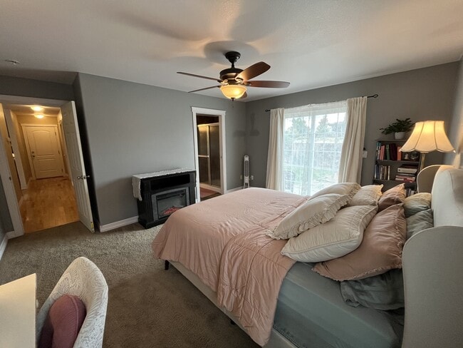 Building Photo - 312 High Meadows Dr