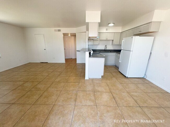 Building Photo - 1656 Stevens St