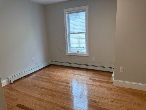 Building Photo - 60 Bonair St