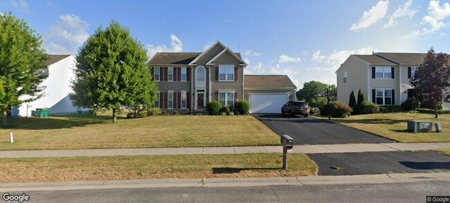 Building Photo - 32 Goldfinch Dr