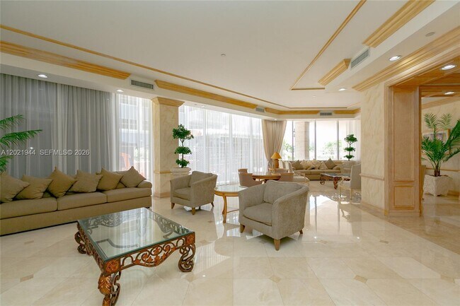 Building Photo - 8855 Collins Ave