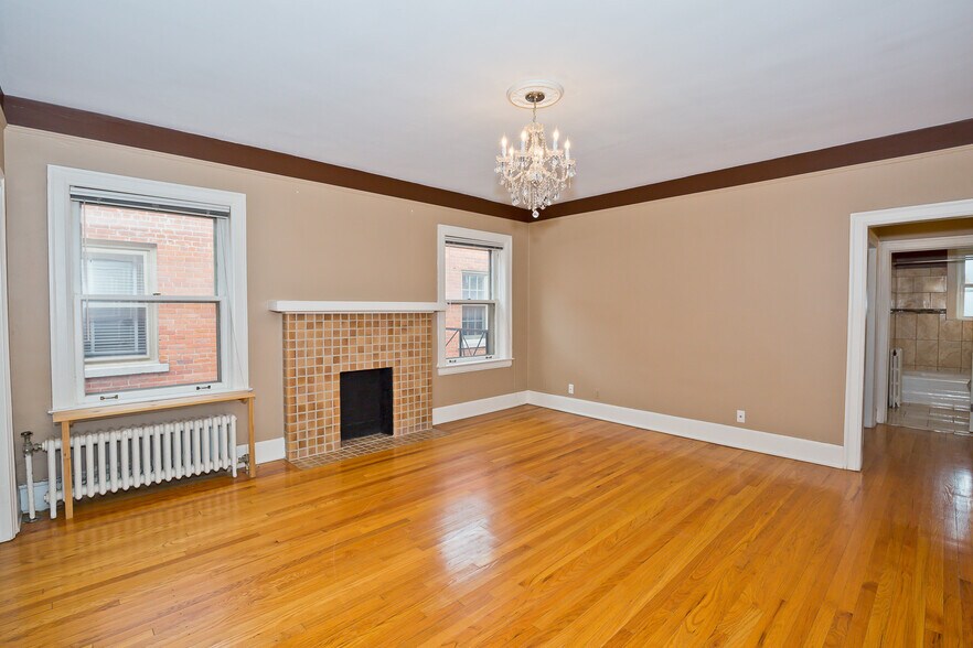 Building Photo - 327 Southfield Rd