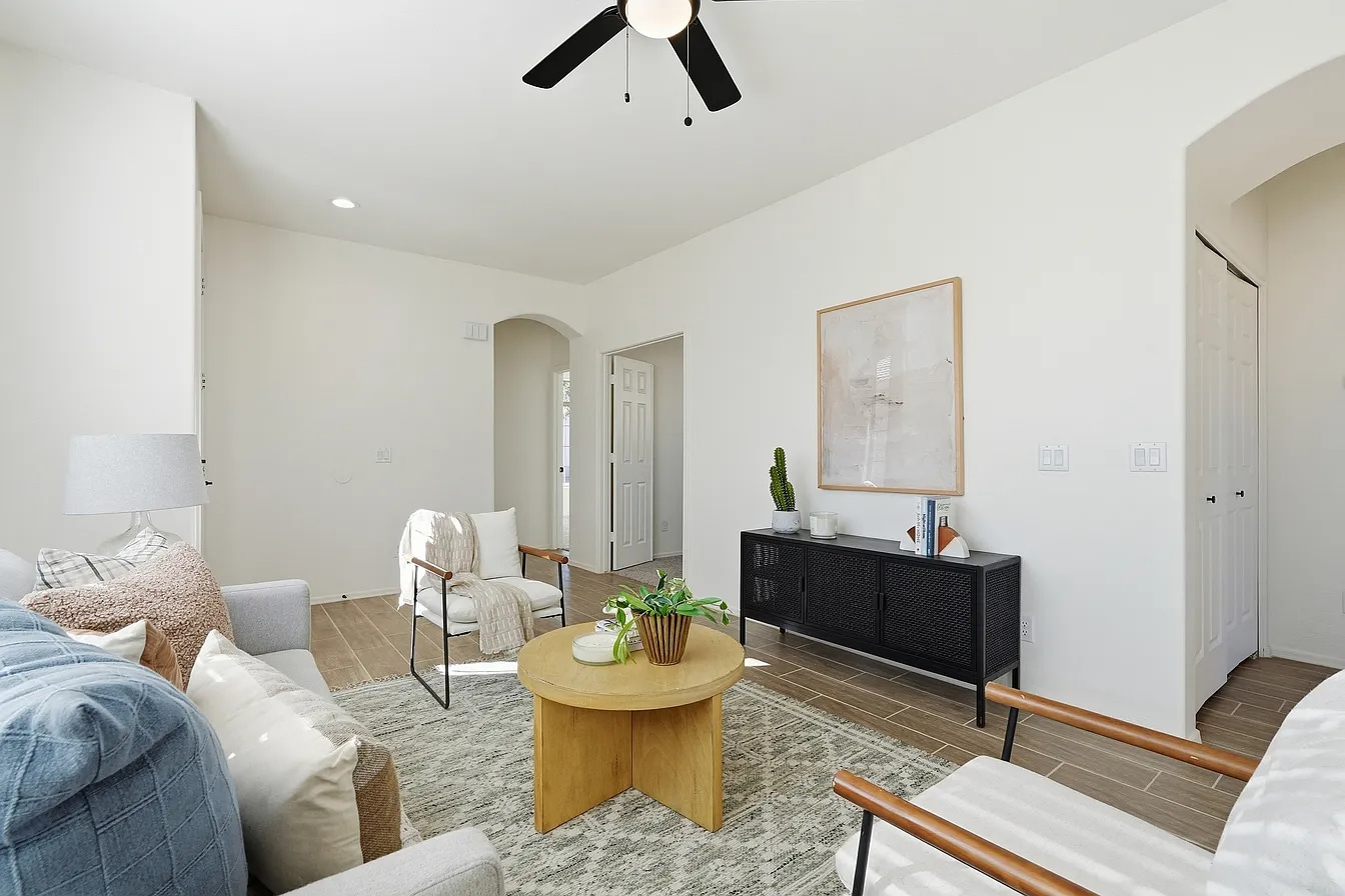 Building Photo - 5185 S Eileen Dr