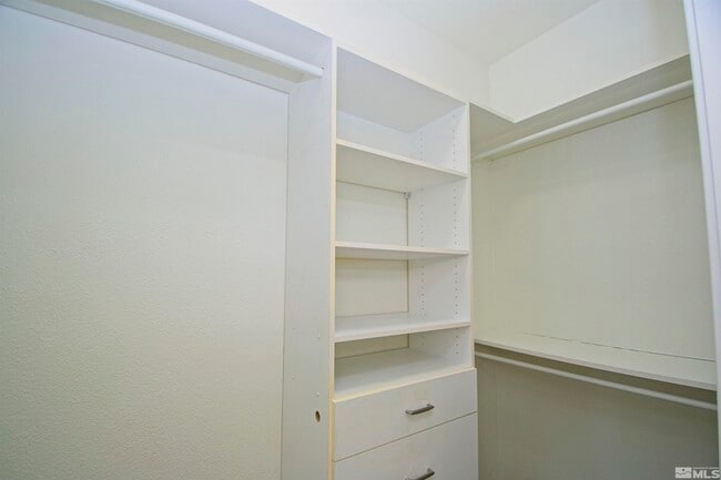 Building Photo - 1167 Tule Dr
